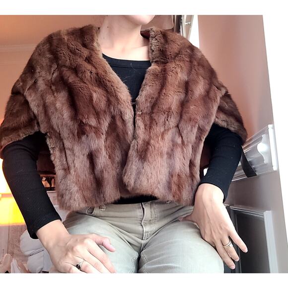 Vtg Brown Fur Shrug stole Jacobs Hamburg NY Monogram - Picture 1 of 7